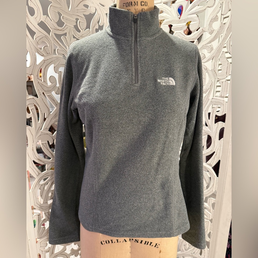 The North Face Women's Charcoal Quarter-Zip Fleece